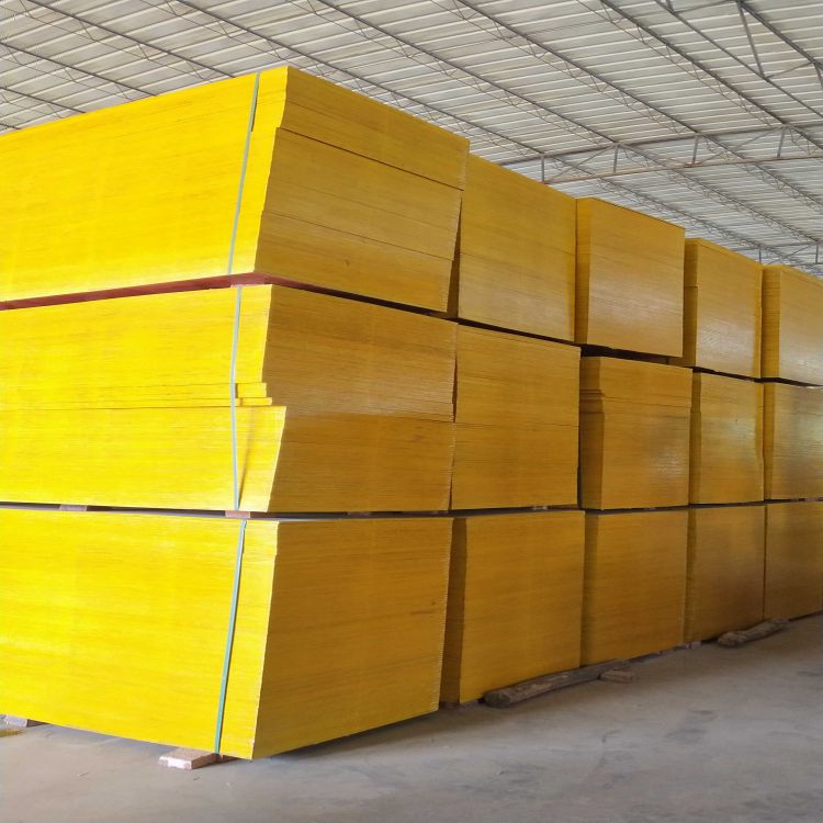 弘獅建筑模板經(jīng)過嚴格的工序生產(chǎn)出優(yōu)質(zhì)模板