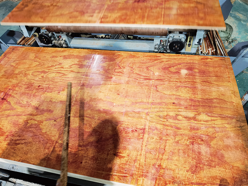 紅板價(jià)格多少錢一張插圖